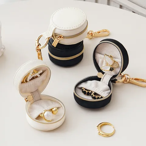 Portable Leather Mini Jewelry Box Travel Jewelry Organizer Case Round Keychain Bag Charm Ring Earring Storage Box Gift