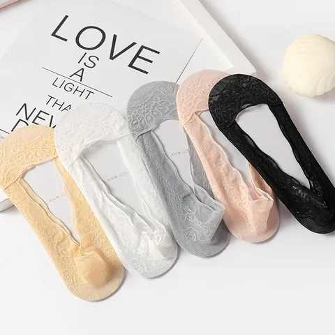 Women's Lace Ruffle No Show Socks Summer Thin Breathable Anti-Slip Silicone Invisible Short Socks