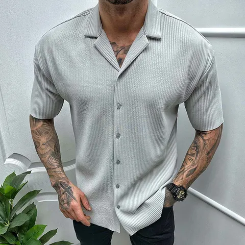 Camisa Cárdigan Casual de Color Sólido de Manga Corta con Cuello Rebatible para Hombre Verano Moda Negocios Corte Regular Top de Poliéster