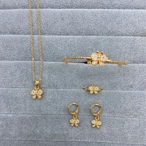 Schattig Messing Strass Vlinder Sieradenset Voor Kinderen Goud Zilver Verguld Vlinder Hanger Ketting Oorbellen Armband Open Ring Vierdelige Set Feest Verjaardagscadeau Sieraden
