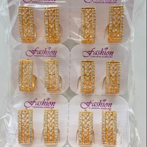 Modieuze Vergulde Koperen Geometrische Creolen Luxe Strass Oorknopjes Voor Dames Dagelijkse Feest Sieraden Cadeau