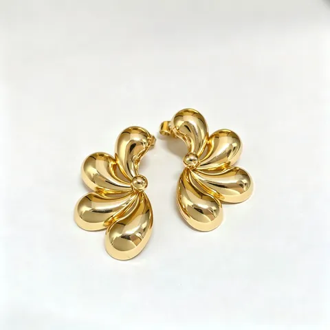 Exquise 14K Vergulde Holle Bloem Oorknopjes Voor Vrouwen Niche Zoete Florale Oorbellen Minimalistische Sieraden