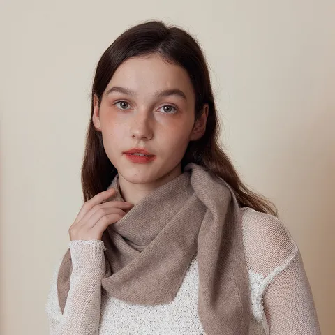 Women's Knitted Cashmere Wool Triangle Scarf Solid Color Autumn Winter Warm Neck Wrap Versatile Soft Small Neck Scarf