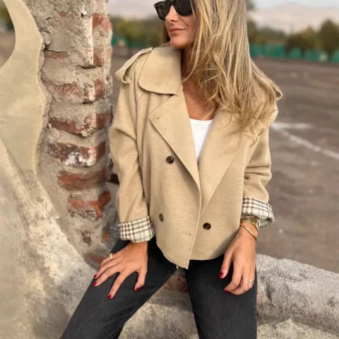 Women's Casual Woolen Coat Winter Lapel Double Breasted Short Outerwear With Plaid Cuff Detail Female Fashion Jacket