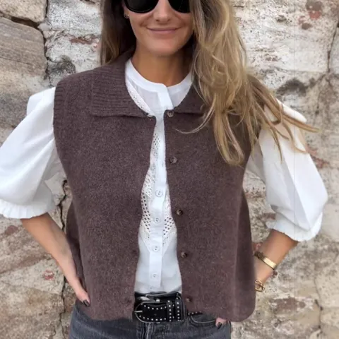 Women's Fall Winter Casual Knit Vest Vintage Lapel Single Breasted Solid Color Sleeveless Sweater Waistcoat Outerwear
