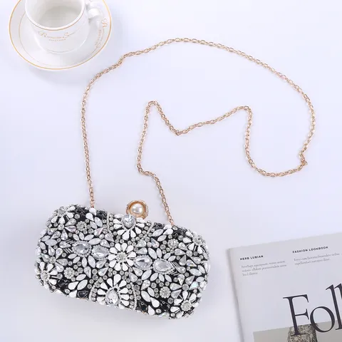 Women Rhinestone Evening Bag Luxury Crystal Clutch Purse Wedding Banquet Handbag With Pearl Clasp Elegant