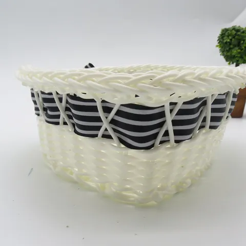 Plastic Rattan Woven Storage Basket Heart Shaped Handheld Sundries Organizer With Ribbon Home Desktop Decor