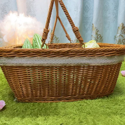 Plastic Imitation Rattan Woven Fruit Storage Basket Handheld Bread Display Basket With Lace Trim Home Organizer