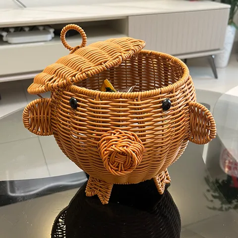 Creative Imitation Rattan Animal Pig Storage Basket With Lid Cute Desktop Organizer Fruit Sundries Decorative Container