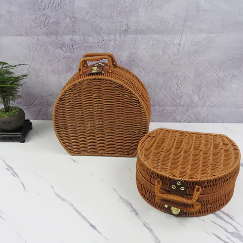 Vintage Woven Storage Box Retro PP Plastic Storage Basket With Metal Lock Handle For Home Cosmetic Gift Packaging Organizer