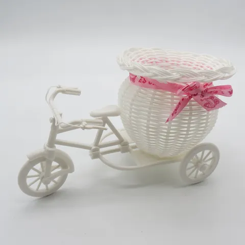 Panier de Rangement Tricycle en Rattan Plastique Fait Main Panier de Fleurs Mini Créatif pour Fête de Mariage Décoration de la Maison