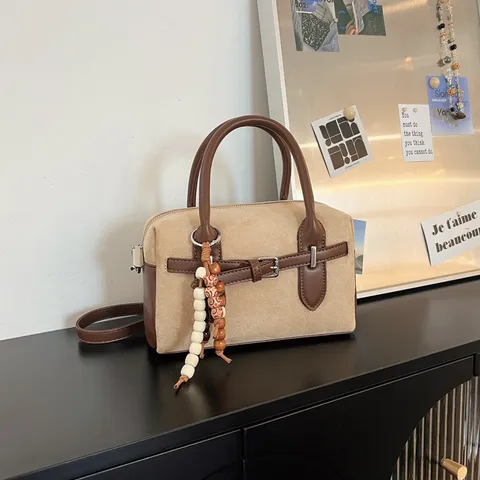 Vintage PU Wildleder Farbblock Boston Tasche Lässige Nähte Kissen Handtasche Mit Perlenanhänger Verstellbarer Schultergurt Für Damen