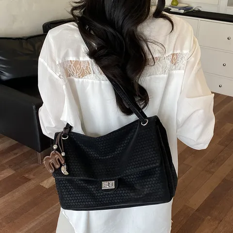 Casual PU Leather Square Shoulder Bag Woven Texture Underarm Tote Bag With Lock Closure For Women Daily Matching