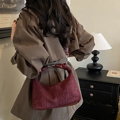 Sac à Main en Cuir PU Tissé Texture Niche Française pour Femmes Sac Seau Porté Épaule Bandoulière Moyen Vintage