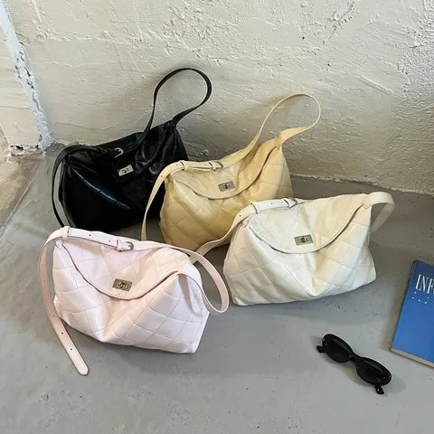 Γυναικεία Μόδα Καπιτονέ Τσάντα Ώμου Δέρμα PU Casual Hobo Τσάντα Με Μεταλλικό Κλείσιμο Καθημερινή Τσάντα