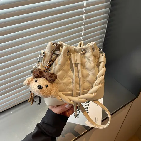 Women Plaid PU Leather Bucket Bag Minimalist Crossbody Shoulder Bag Woven Handle Drawstring Commuter Purse Optional Plush Charm