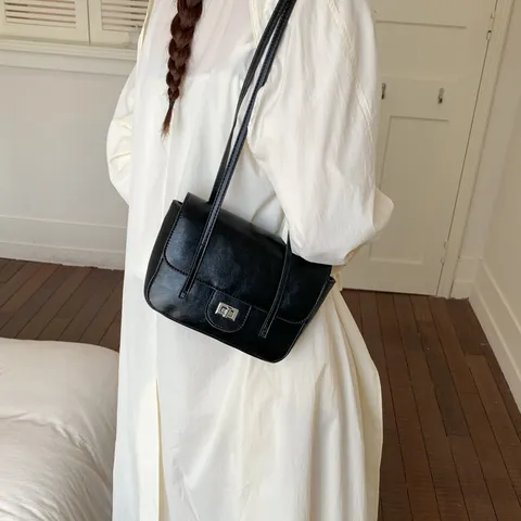 Fashion Minimalist PU Leather Underarm Bag Trendy Solid Color Retro Casual Shoulder Bag Elegant Chic Ladies Handbag Purse