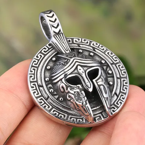 Retro Edelstahl Wikinger Krieger Helm Schild Anhänger Halskette Gothic Punk Spartanischer Krieger Anhänger Herren Schmuck