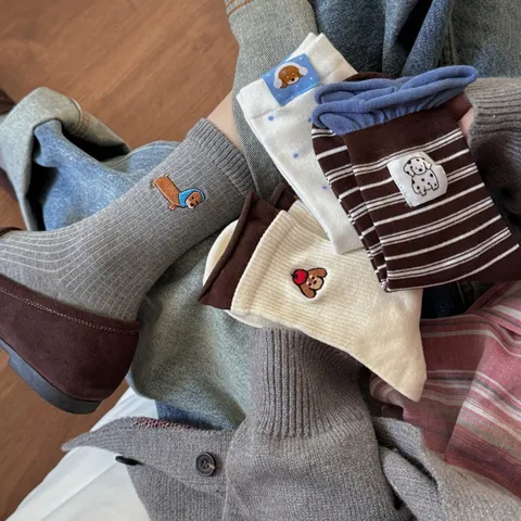 Calze al Polpaccio Ricamate con Cucciolo di Cartone Animato Carino da Donna Cotone Casual Traspirante Stile Dolce