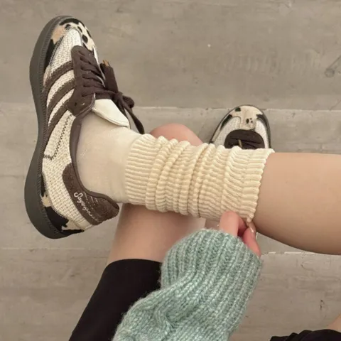 Women's Casual Pure Cotton Solid Color Ribbed Crew Socks Japanese Style Versatile Comfortable Daily Wear Fashion Hosiery