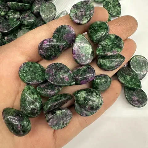 Cabochon in Pietra Preziosa Zoisite con Rubino Naturale a Forma di Goccia d'Acqua Pera per la Creazione di Gioielli Fai da Te Accessori per Intarsio Pietra Lucidata