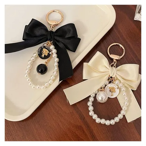 Llavero de Lazo de Perla Artificial Vintage Elegante Cinta de Satén Llavero Lindo Encanto de Bolso Colgante de Monedero Accesorios de Bolso para Mujeres