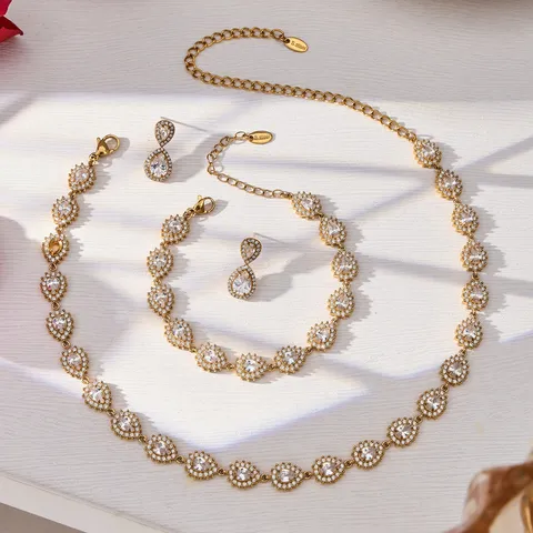 Elegante Juego Joyas de Acero Inoxidable Chapado en Oro Diamantes Imitación Gota Agua Corazón Colgante Collar Pulsera Pendientes Mujer