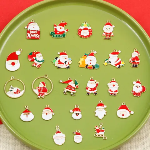 Kerstmis Kerstman Legering Druppelolie DIY Hangers Emaille Bedels Voor Armband Sleutelhanger Ketting Feestelijke Sieraden