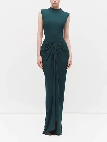 Robe Longue Sans Manches Élégante pour Femmes Coupe Slim Couleur Unie Taille Basse Robe Moulante Longue Avec Plissés et Détails en Métal