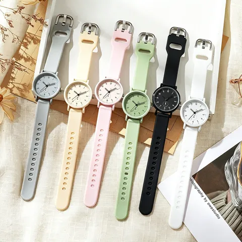 Women Minimalist Quartz Watch Silicone Strap Candy Colored Macaron Style Round Alloy Case Analog Wrist Watch For Student Girls