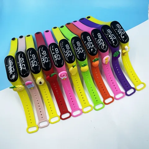 Kinder LED Digitaluhr Wasserdicht Leuchtend Cartoon Frucht Armband Kunststoff Elektronische Uhr Für Kinder Jungen Mädchen