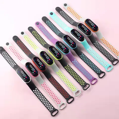 Montre Numérique LED pour Enfants Étudiants Sports Écran Tactile Étanche Montre-Bracelet Électronique Perforé Bicolore Plastique Silicone Bracelet Décontracté Montre Cadeau