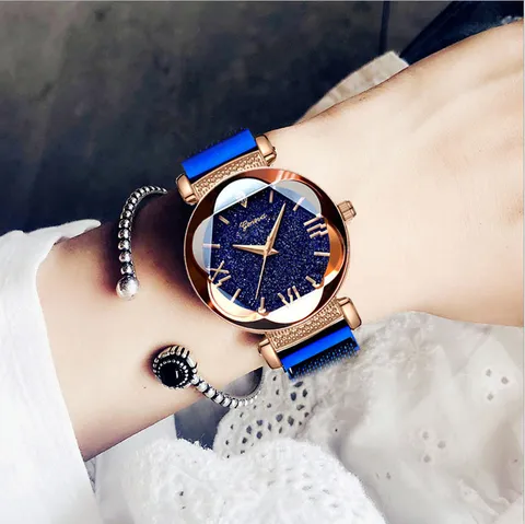 Women's Starry Sky Quartz Watch Rose Gold Milanese Magnetic Mesh Band Simple Elegant Rhinestone Dial Wristwatch Accessories