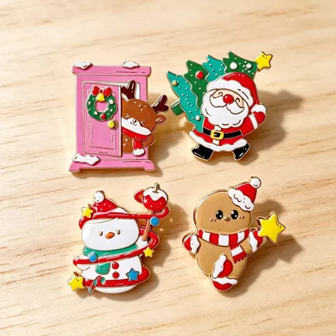 Süße Cartoon Weihnachten Legierung Brosche Pin Weihnachtsmann Elch Schneemann Lebkuchenmann Metall Abzeichen Für Kleidung Taschen Festliches Geschenk Schmuck