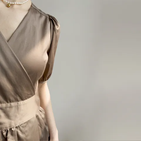 Robe Midi en Pur Coton à Col en V Taille Haute Cordon Manches Bouffantes Style Français pour Femmes Élégante Couleur Unie Décontractée