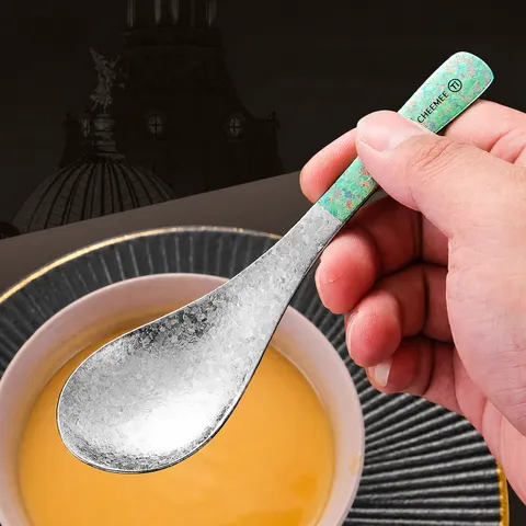 Cuillère en Pur Titane Luxe Table Dîner Cuillère à Soupe Texture Martelée Poignée Ergonomique Léger Portable Vaisselle de Cuisine