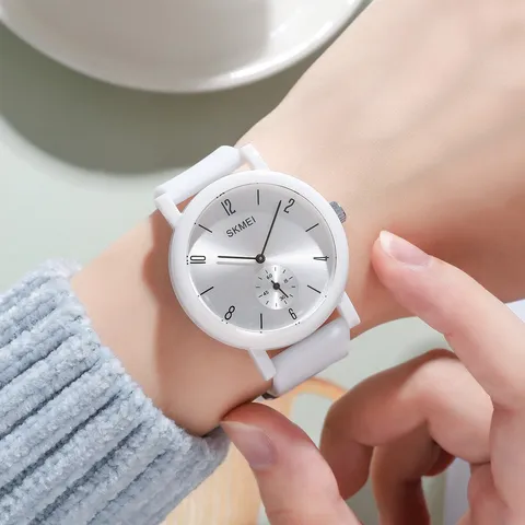 SKMEI Orologio al Quarzo Minimalista Cassa in PC Trasparente Cinturino in Silicone Impermeabile Orologio da Polso Moda per Uomo Donna Studenti Gioielli