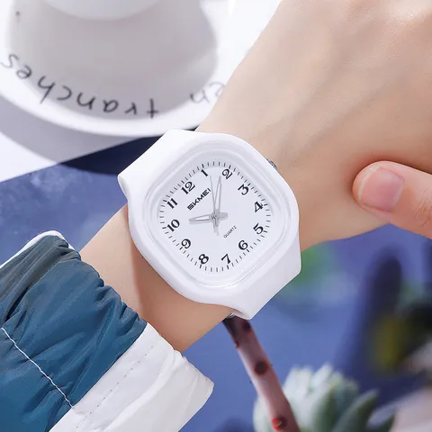 Orologio al Quarzo Quadrato SKMEI per Uomo Donna Moda Stile Ins Semplice Cinturino in Silicone Stile Accademico per Studenti Orologio da Polso Impermeabile