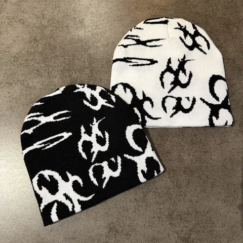 Unisex Hip Hop Gebreide Muts Abstract Graffiti Patroon Streetwear Warme Winter Randloze Muts Cuff Skull Cap Voor Heren Dames Outdoor