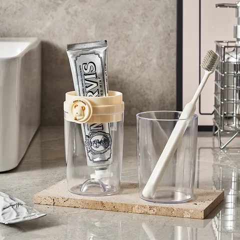 Portable Travel Mouthwash Cup Cute Bear Toothbrush Holder Case Set Plastic Business Trip Wash Cup Toiletry Organizer