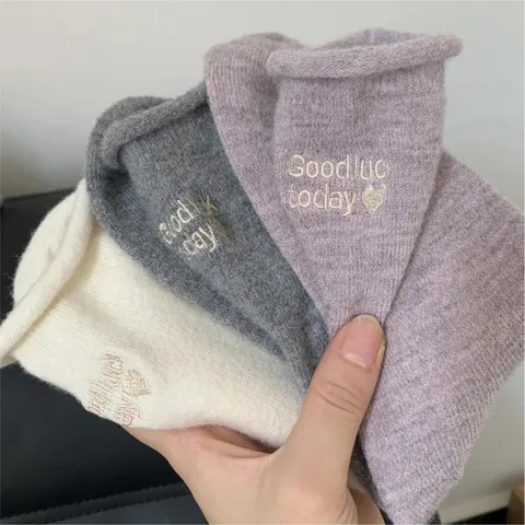 Calcetines Slouch de Mezcla de Algodón Cálidos y Espesados de Invierno para Mujer Puño Plegado Bordados Media Caña Casual Diario