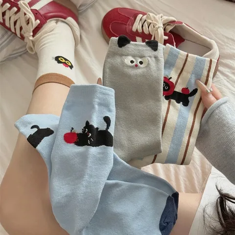 Calcetines Medios con Bordado de Gato y Manzana de Dibujos Animados Estilo Universitario Japonés Algodón