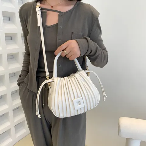 Damen Beuteltasche Gerafft Kordelzug PU Leder Mode Plissiert Umhängetasche Trendy Schultertasche Casual Handtasche Damen Geldbörse