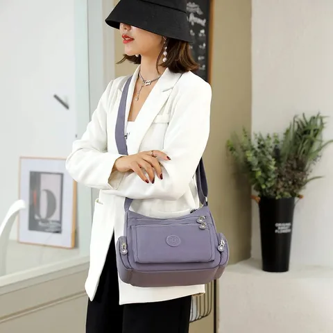 Große Kapazität Damen Nylon Umhängetasche Mehrschichtige Wasserdichte Schultertasche Lässige Leichte Messenger Bag Für Den Täglichen Gebrauch