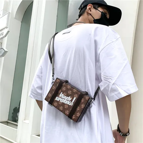 Retro Bedruckte Buchstaben Box Umhängetasche Für Herren Damen Street Trend PU Leder Kleine Quadratische Schultertasche Mode Mini Koffer Tasche