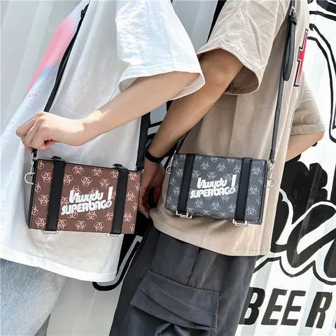 Retro Bedruckte Buchstaben Box Umhängetasche Für Herren Damen Street Trend PU Leder Kleine Quadratische Schultertasche Mode Mini Koffer Tasche