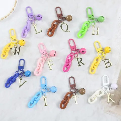 Porte-Clés Lettre Anglaise en Alliage Chaîne Colorée Pendentif de Sac DIY Polyvalent Charme en Métal Doré Anneau pour Bijoux Femmes Hommes