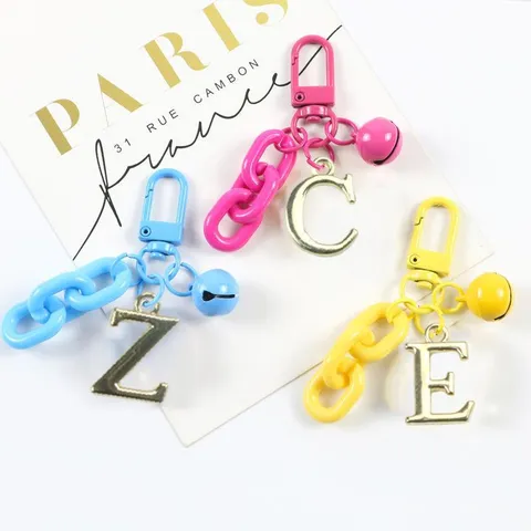 Porte-Clés Lettre Anglaise en Alliage Chaîne Colorée Pendentif de Sac DIY Polyvalent Charme en Métal Doré Anneau pour Bijoux Femmes Hommes