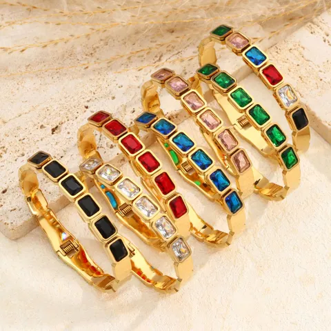 Lussuoso Bracciale Rigido in Acciaio Inossidabile con Strass Quadrati Multicolore Placcato Oro Geometrico con Cristalli per Donna Gioielli