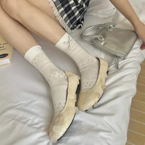 Women's Sweet Bow Mesh Crew Socks Cotton Blend Breathable Cute Lolita Mid Tube Socks Casual Daily Wear